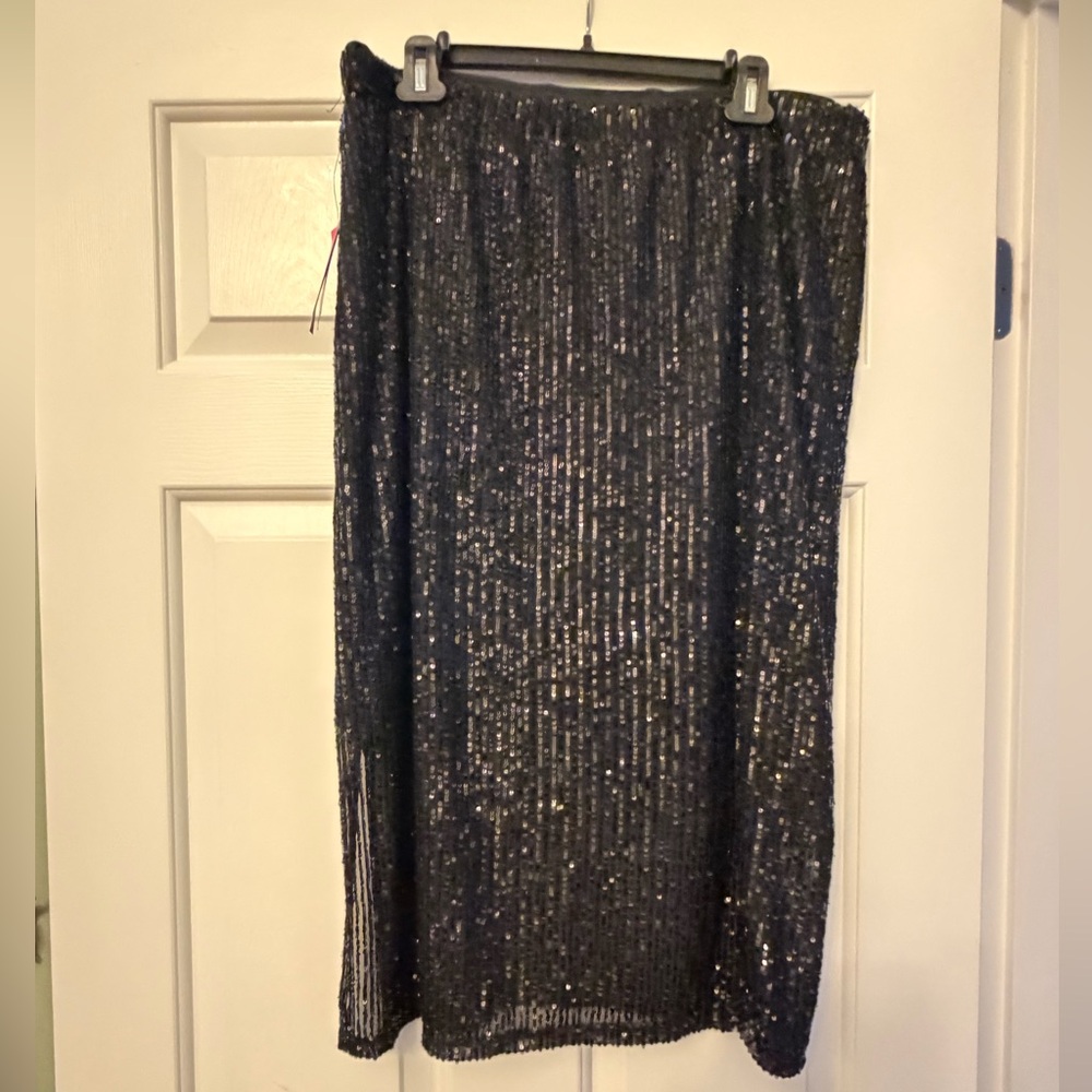 🆕 Vince Camuto Black Sequin Skirt